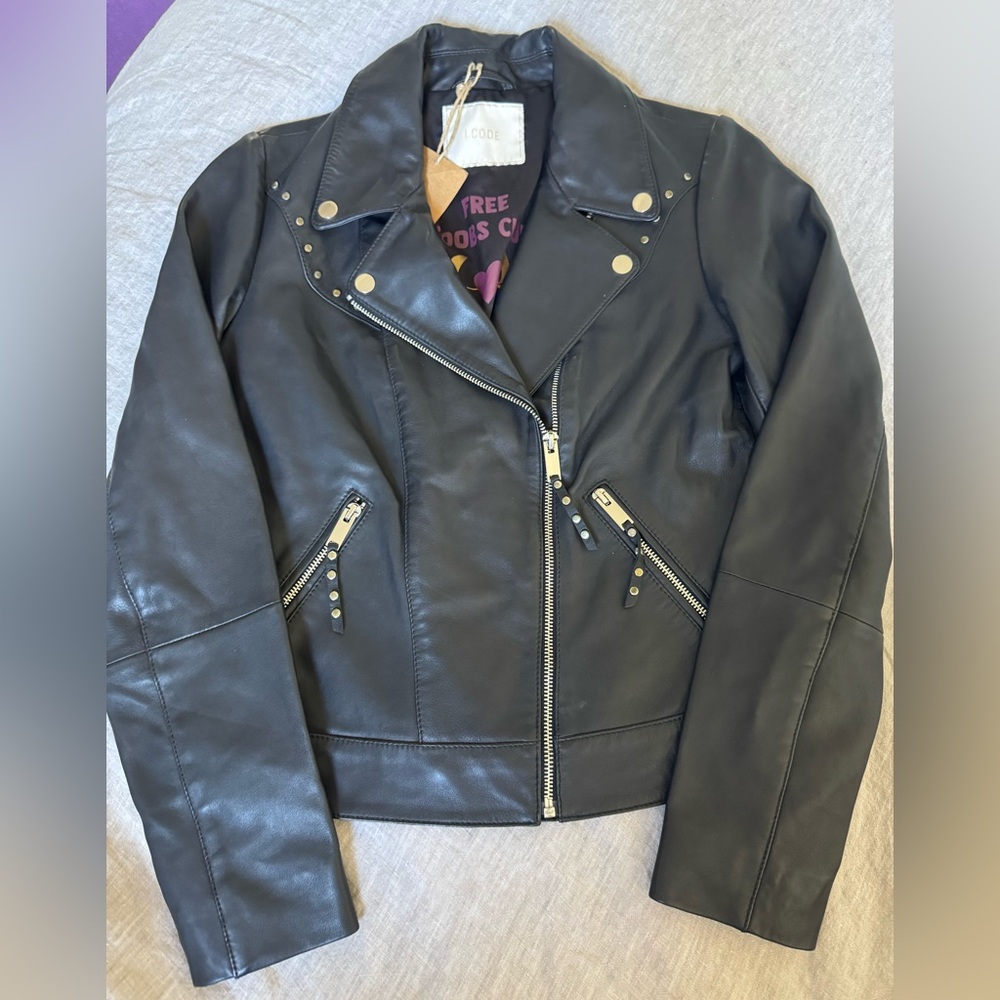 Elegant Black Leather Jacket with Stud Accents